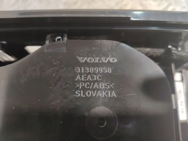 Suporte de Copos Volvo XC90 OEM 31389958 Painel image 3