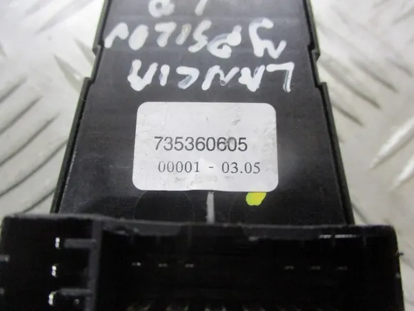 Raam bediening paneel bestuurder Lancia Ypsilon II 1.4 OEM 735360605 image 2