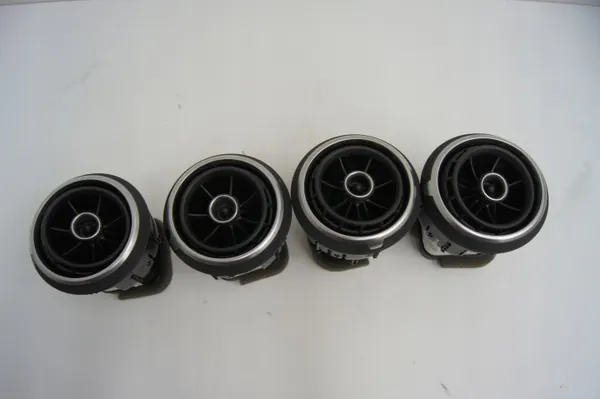 Audi A3 8V instrumentpanel ventilationsgall OEM QBG 8V0820901A image 2