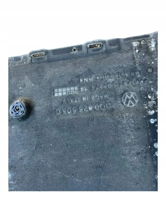 3Q0825505C Vänster Underkörningsskydd VW Passat B8 image 4