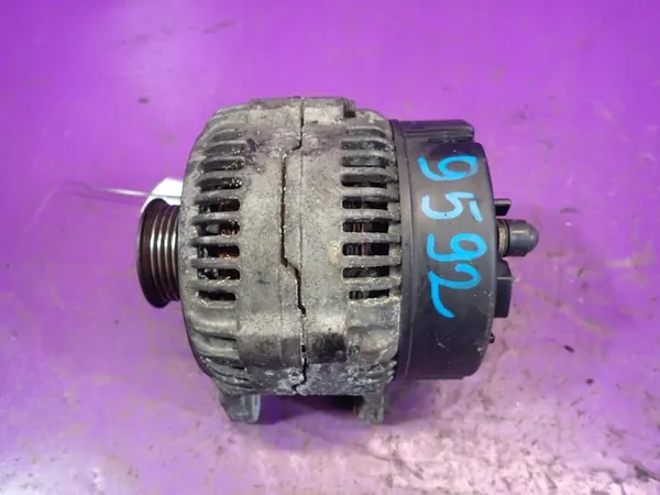 VW PASSAT B5 96-00 1.9 TDI Vaihtovirtageneraattori 028903028F image 3