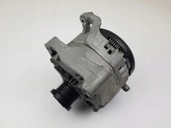 Vaihtovirtageneraattori BMW 3 (F30, F80) 2.0L bensiini image 5
