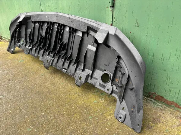 OEM A2468850036 Frontstoßstangen-Unterdeckung - Mercedes B-Klasse image 3