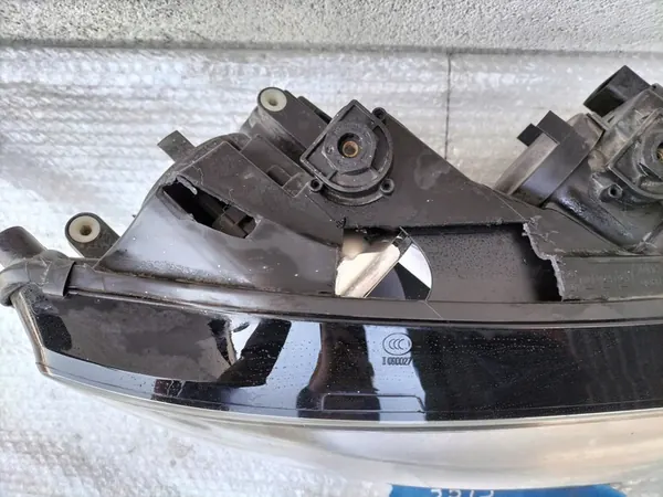 Farol Direito VW Sharan 10- OEM 7N1941006C image 4