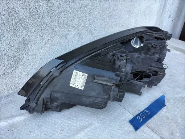 Farol Direito VW Sharan 10- OEM 7N1941006C image 7