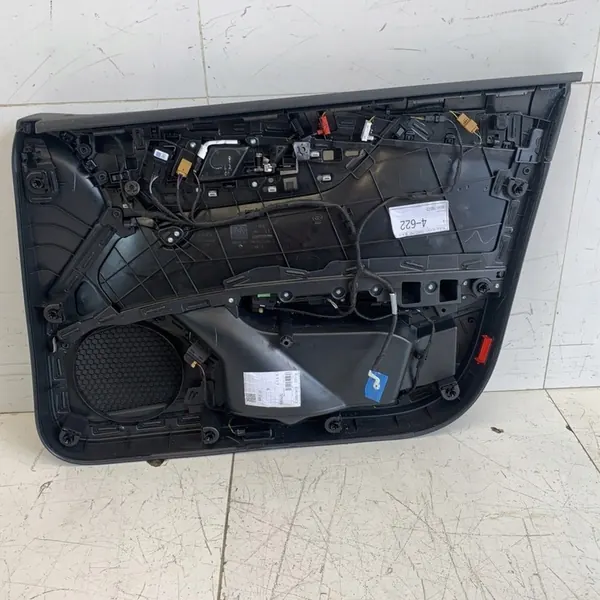 Revestimento de porta dianteira esquerda Audi A4 B9 8W LIFT 2022 OEM image 7
