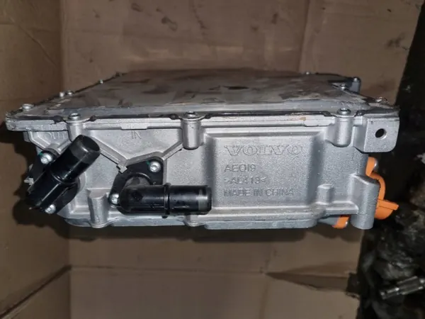 Convertisseur Onduleur Volvo OEM 32324794 pour XC60 II Hybride image 3