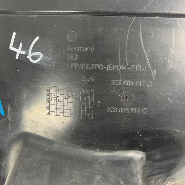 Front Left Wheel Arch Volkswagen Passat CC OE 3C8805911B image 4