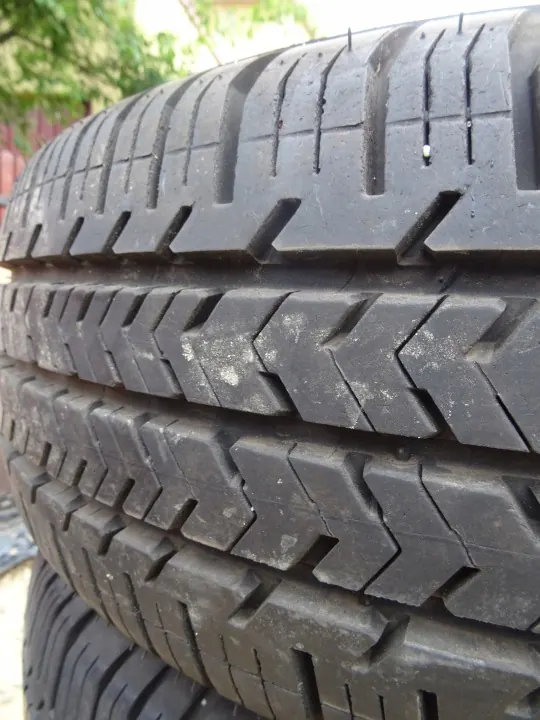 4 Michelin Agilis 51 215/65R16C 106/104T 2024 image 5