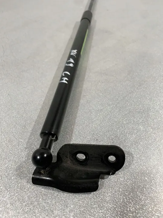 Actuador portón Subaru XV OEM FBZ18426 - Usado image 3