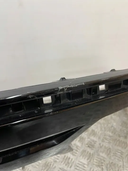 Spoiler pare-chocs arrière OEM 760807568E VW Touareg III image 5