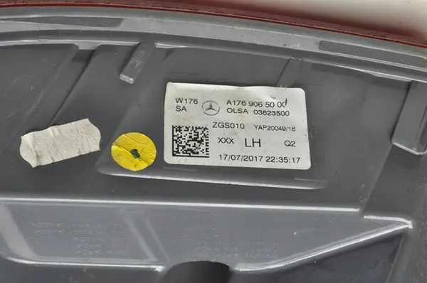 MERCEDES W176 Lámpara Trasera Izquierda A1769065000 image 10