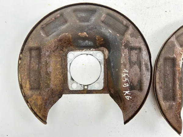 Peugeot Expert Bakre bromsskivsskydd OEM MAM72767 image 3