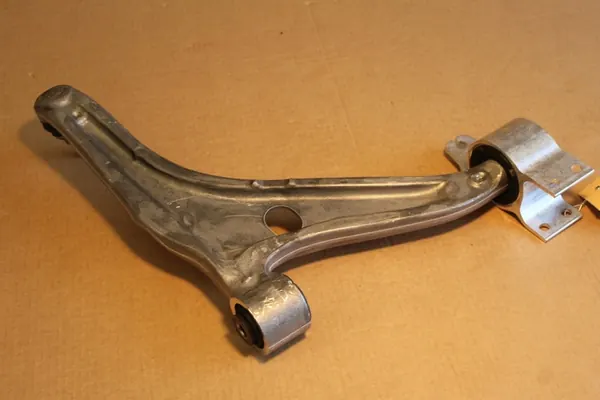 Vänster Främre Kontrollarm Mercedes GLB GLA W247 OE A2473308502 image 5