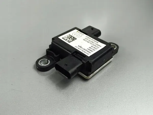 Controladores Jeep Cherokee 2019 OEM 068328718AA image 2