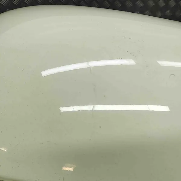 Parafuso Traseiro Esquerdo VW Beetle Cabrio 1.6L 1Y0821301 image 3