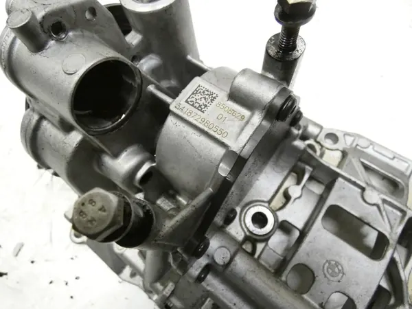 Olje pump BMW X1 E84 2.0D N47D20C OEM image 6