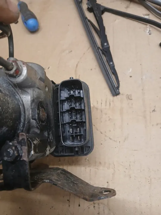 Suzuki OE ABS-pumpun ohjain OEM 56100-76J0 image 4