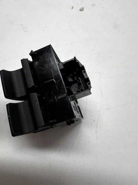 VW MULTIVAN T7 Ikkunakytkin 7LA959858A image 2