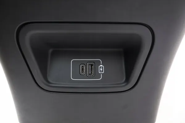 Maserati Grecale GT middenconsole armsteun OEM 1274738625 image 3