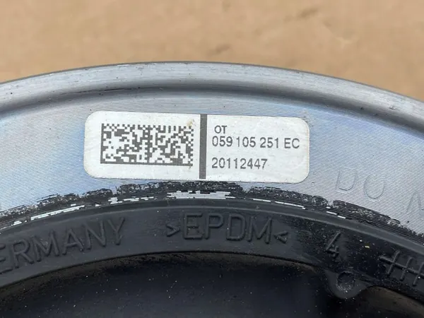 AUDI A4 A5 Q5 A6 Q7 3.0 TDI Polia 059105251EC image 8