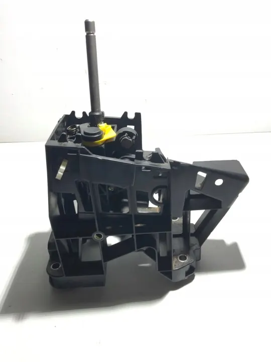 Seletor de mudanças Volvo XC90 OEM P30759194 - Usado image 3