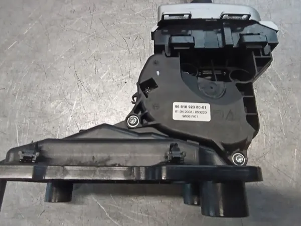 Sélecteur de vitesse Peugeot 208 OEM 9681692380-01 image 5
