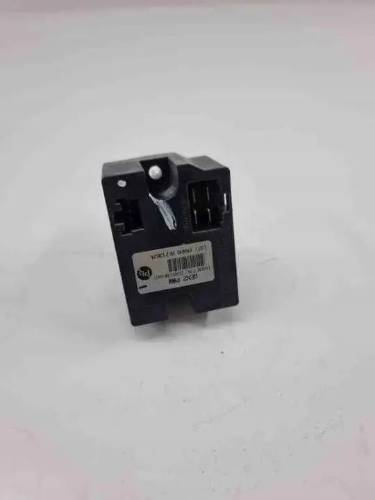 Hyundai lämmityspuhaltimen rele OEM ER4H0TMPAA01 image 2