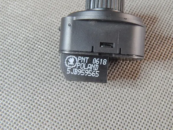 SKODA FABIA Spiegelverstellung 5JB959565 image 3