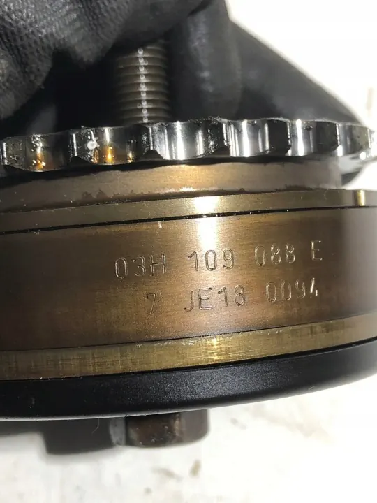 Peça de motor usada OEM 03H109088E para VW Touareg II image 3
