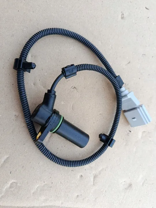 Kampiakselin sijaintianturi SKODA ROOMSTER PRAKTIK (5J) OEM 045957147C image 2