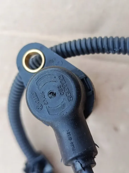 Kampiakselin sijaintianturi SKODA ROOMSTER PRAKTIK (5J) OEM 045957147C image 8