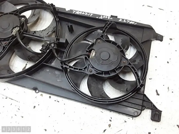 2009 Ford Transit Jäähdyttimen tuuletin suojuksella OEM image 3