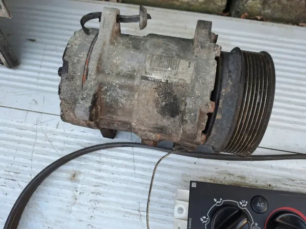 Sistema AC Renault Mascott 3.0 OEM 765432 image 6