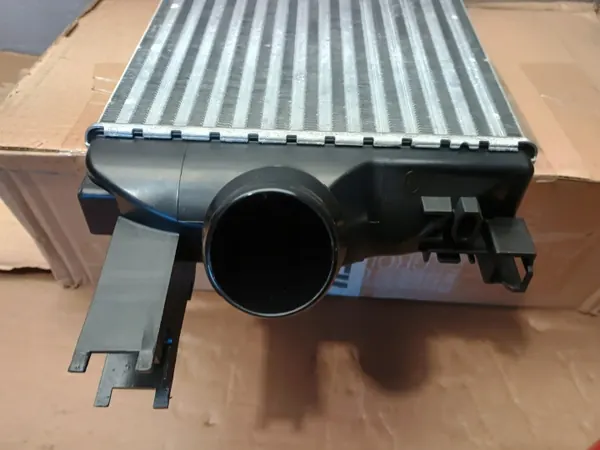 Intercooler OEM 144963014R pour Renault Clio IV/Captur image 3