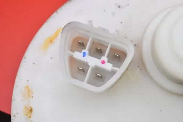 Bomba de combustível Hyundai Getz 1.1 31110-1C000 image 3