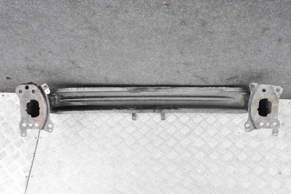 Etupuskuri VW PASSAT CC 2008 3C0807109C image 3