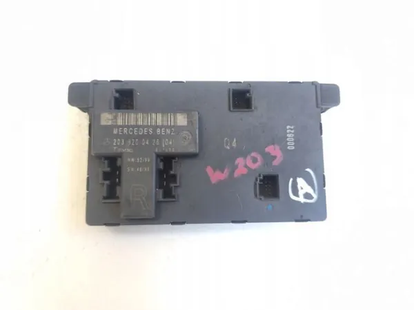 Mercedes W203 Fram Höger Dörrmodul OEM 2038200426 image 2