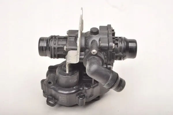 Maserati Termostaatti OEM 68312761AD Ghibli III:lle image 2