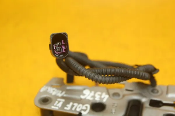 Haubenverschluss VW Golf VI 5K1823509 image 7