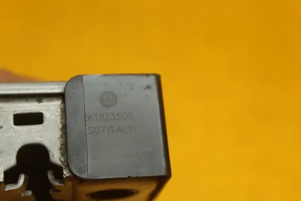 Haubenverschluss VW Golf VI 5K1823509 image 8