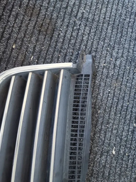 Galler OEM 3B0853651L för VW Passat B5 Lift - Begagnad image 3