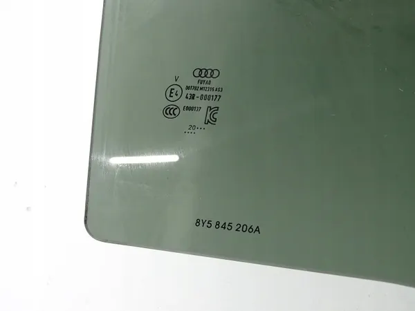 Vitre Portière Droite Arrière Audi A3 8Y Berline OEM 8Y5845206A image 4
