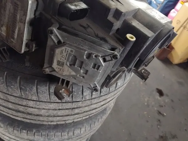 AUDI A4 B8 08-12 FAROS BI XENON IZQUIERDO DERECHO COMPLETOS image 8