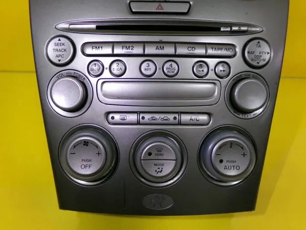 Mazda 6 Panneau Central Radio Climatisation 2002-2008 Occasion image 5