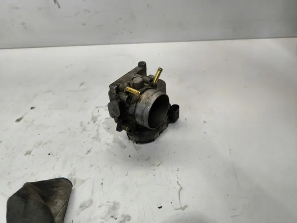 Corpo de borboleta Audi VW Seat Skoda 1.8 2.0 OEM 06A133062B image 5
