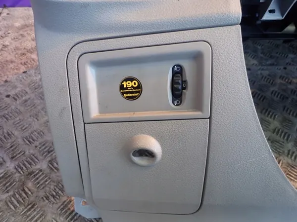 Salpicadero OEM Zawada-343564- para Renault Modus 04-07 image 5