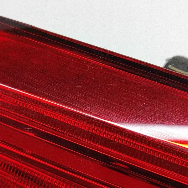 Luz LED Trasera Izquierda VW Passat B8 Sedan image 7