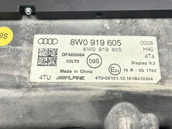 Audi A4 Avant navigatiescherm OEM 8W0919605 image 6