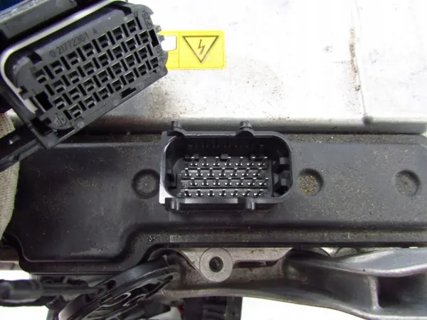 Mercedes Spänningsomvandlare OEM A2139065405 Begagnad image 4